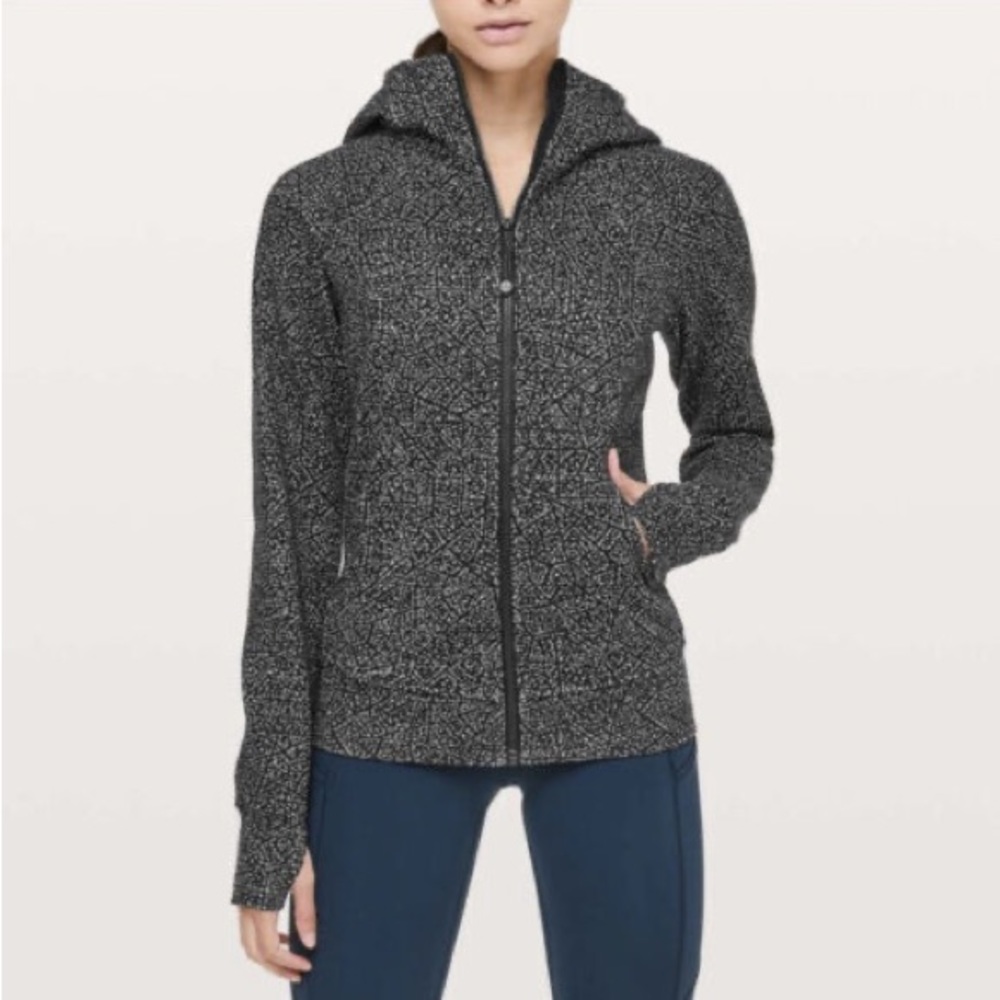 Lululemon: size 4 black and white dot scuba jacket